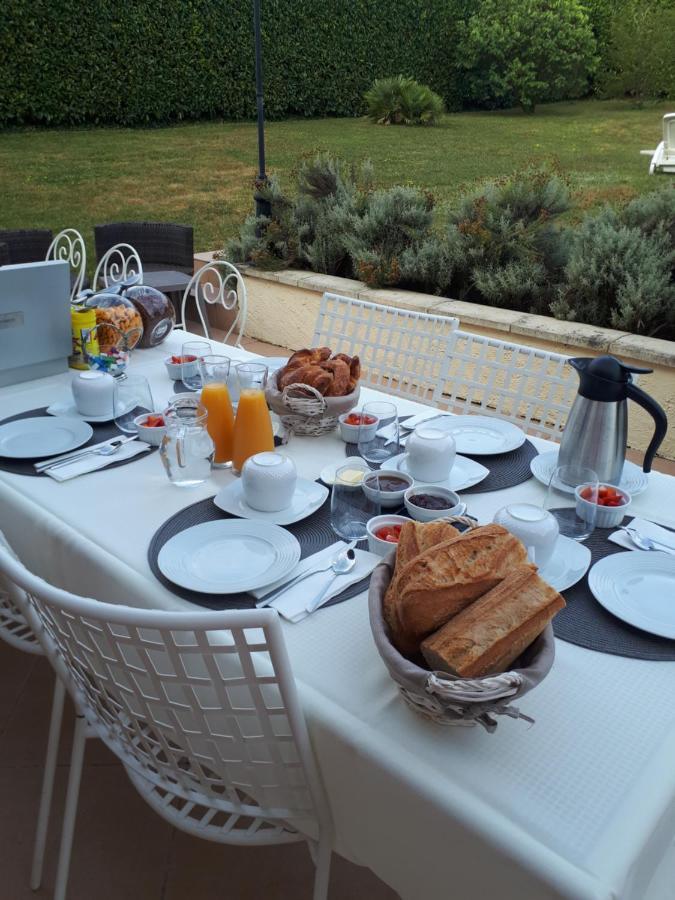 Bed and Breakfast L'Aur~Elie Lalinde Экстерьер фото